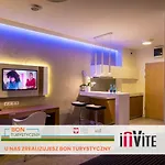 מלון דירות Invite 4*