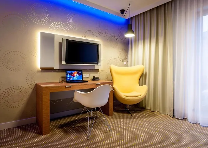 Invite فروتسواف