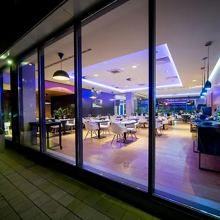 Aparthotel Invite Breslau