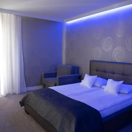 Invite Aparthotel Wrocław