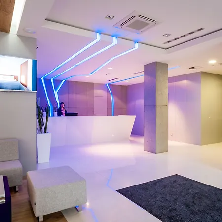 Aparthotel Invite