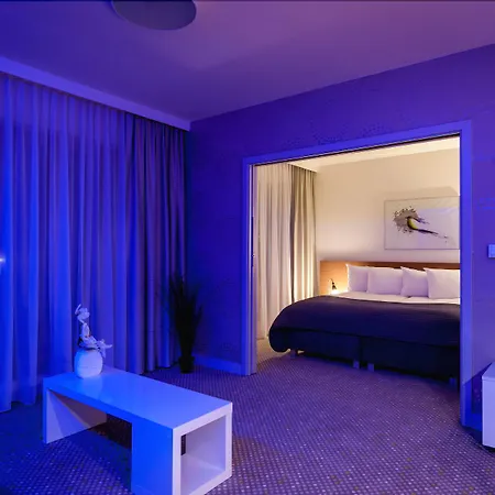 Ξενοδοχείο με διαμερίσματα Invite 4*