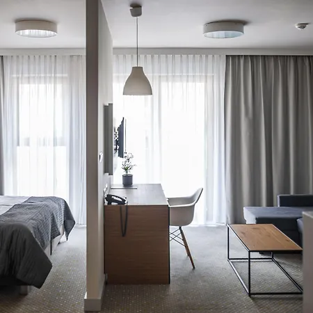 Hotel apartamentowy Invite