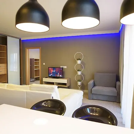 Hotel apartamentowy Invite 4*